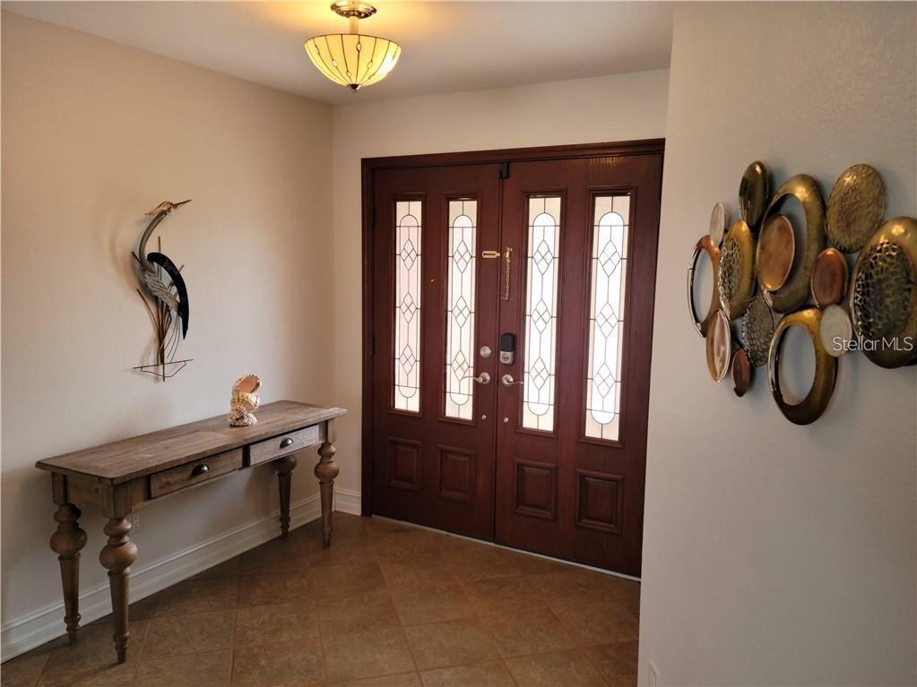 LAKESIDE ESTATES UNIT ONE - Residential Lease