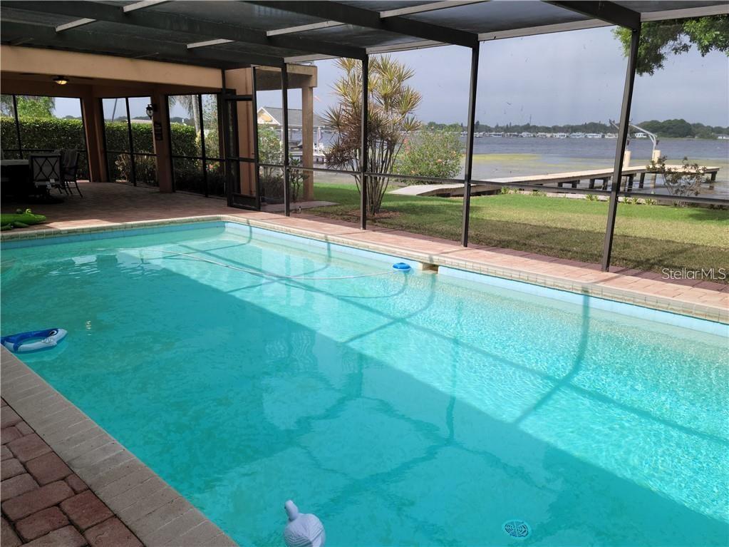 LAKESIDE ESTATES UNIT ONE - Residential Lease