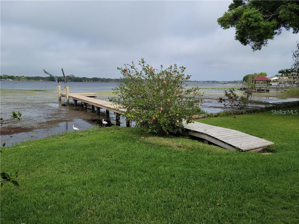 LAKESIDE ESTATES UNIT ONE - Residential Lease