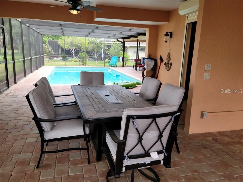 LAKESIDE ESTATES UNIT ONE - Residential Lease