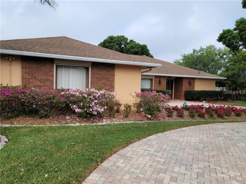 LAKESIDE ESTATES UNIT ONE - Residential Lease