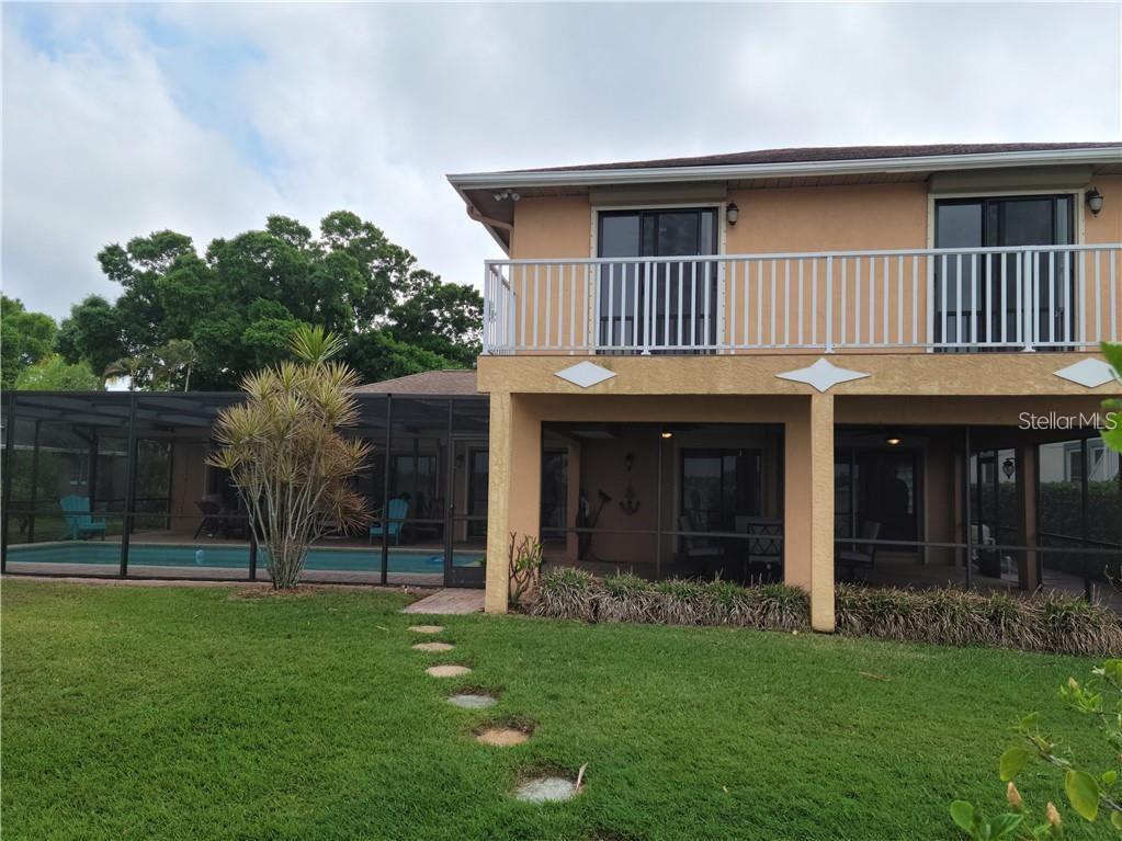 LAKESIDE ESTATES UNIT ONE - Residential Lease