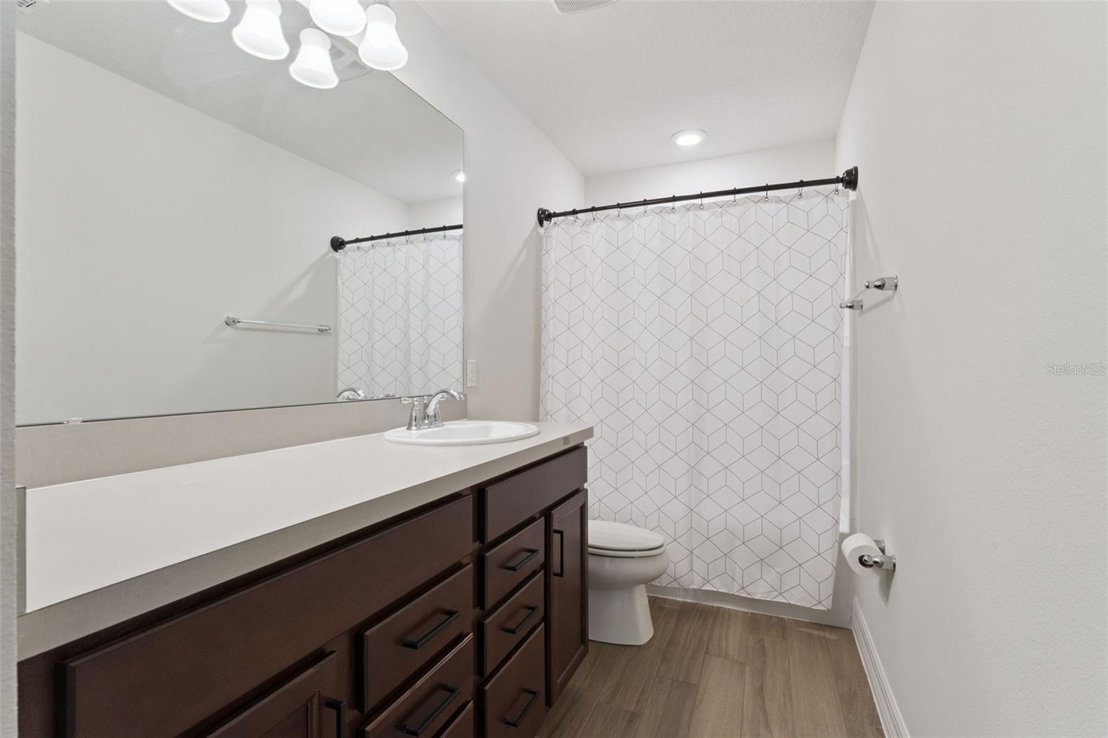 VISTA RESERVE PH 1 - Residential