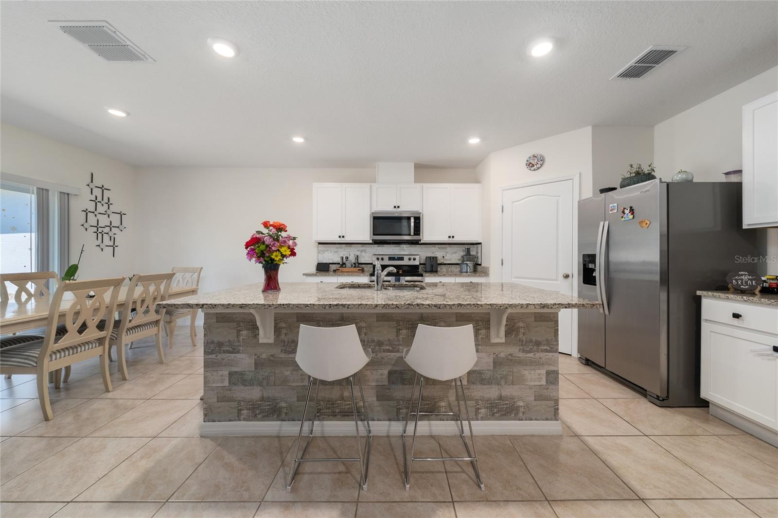 CASCADES PH 2 - Residential