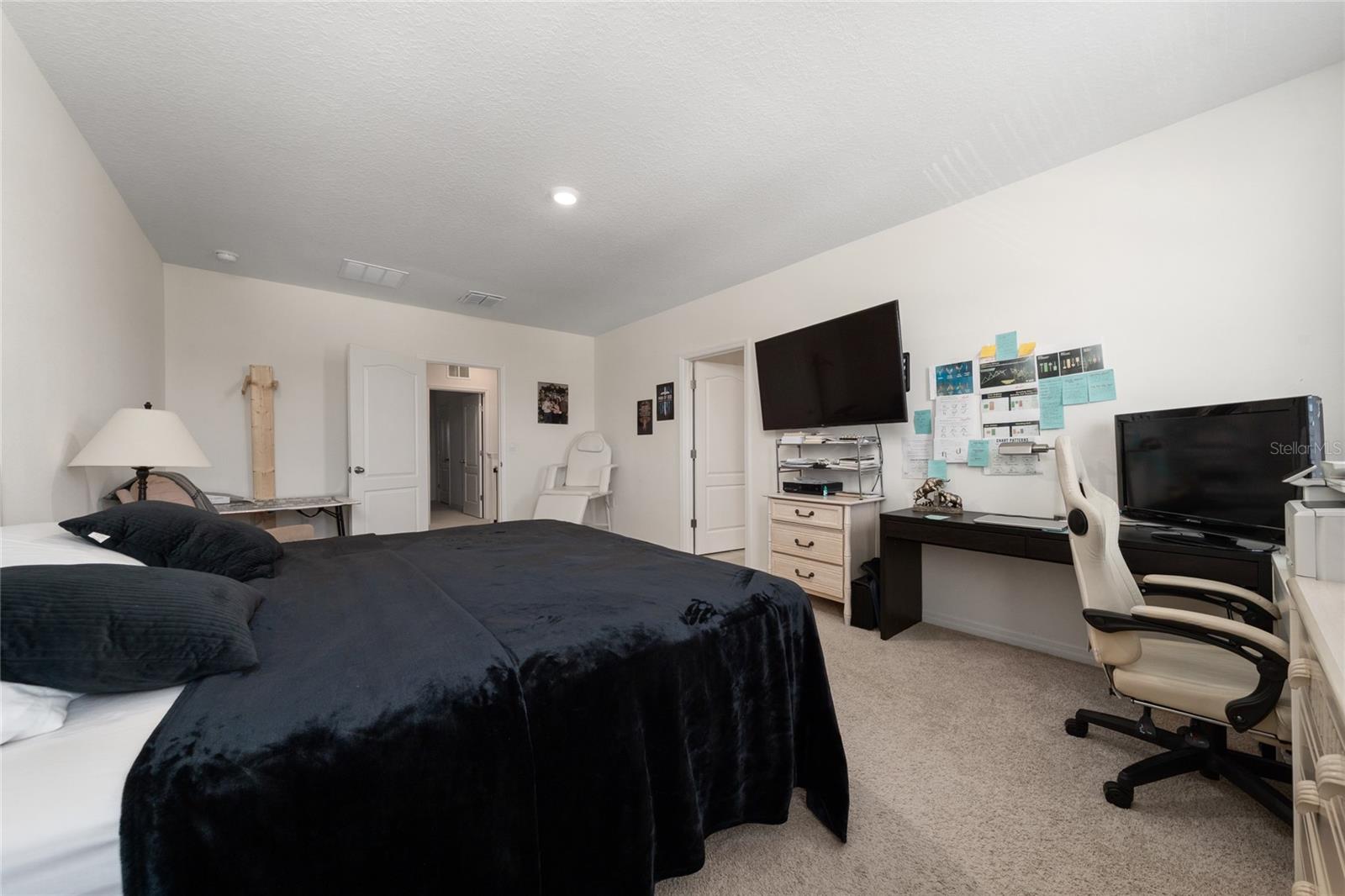 CASCADES PH 2 - Residential