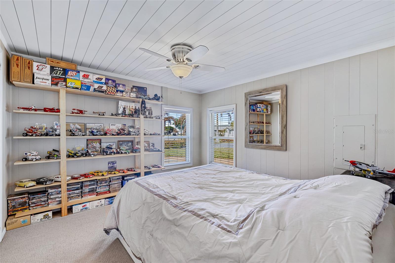 GOLDEN BAY COLONY PH 01 - Residential