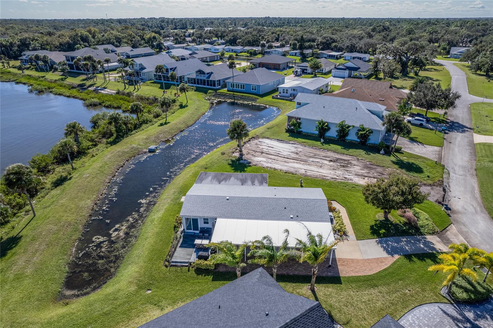 GOLDEN BAY COLONY PH 01 - Residential