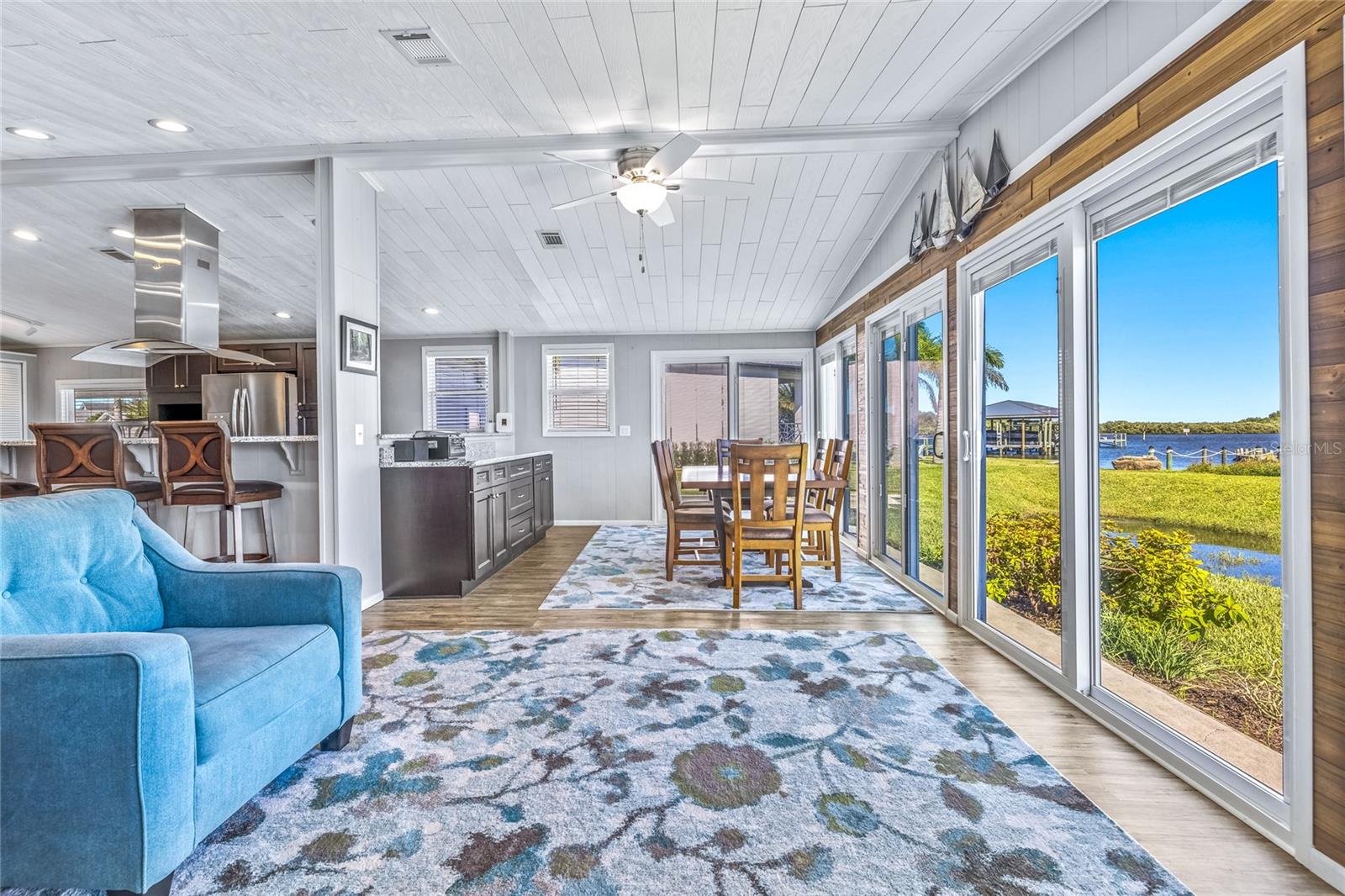 GOLDEN BAY COLONY PH 01 - Residential