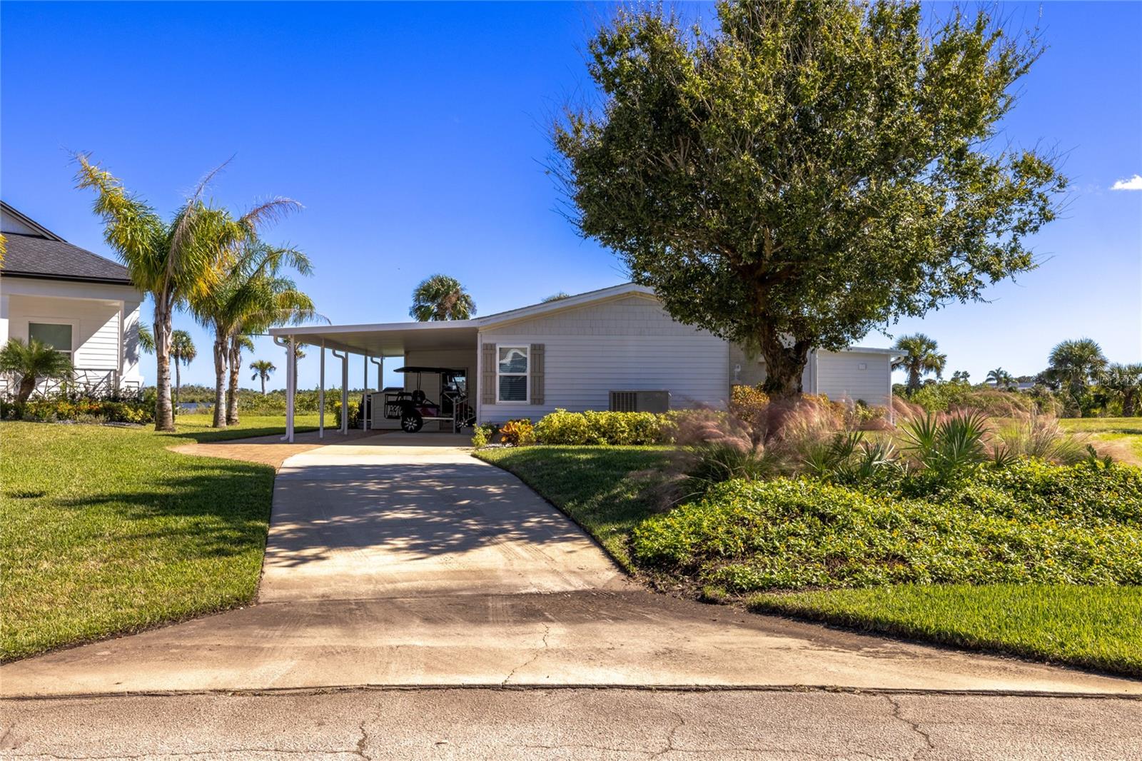 GOLDEN BAY COLONY PH 01 - Residential