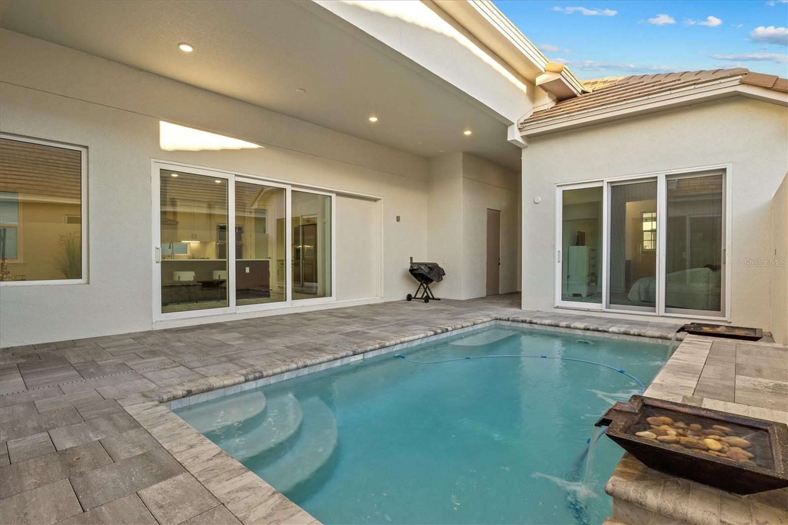 HAMPTON LNDG/PROVIDENCE - Residential