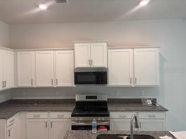 7661 SW 180TH CIRCLE