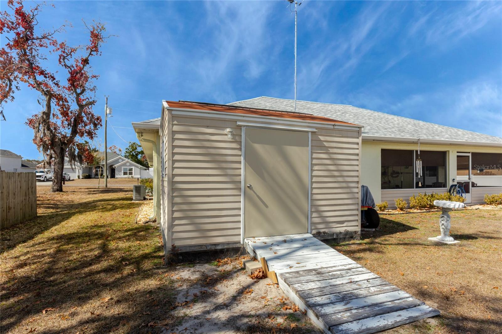 SPRING HILL - Residential