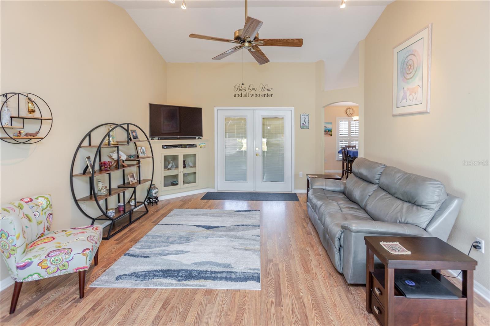 SPRING HILL - Residential