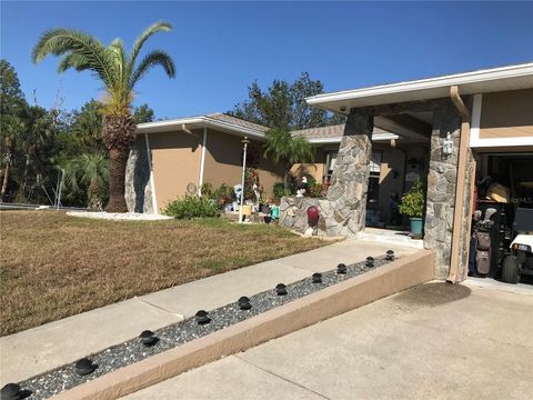 A home in CRYSTAL RIVER