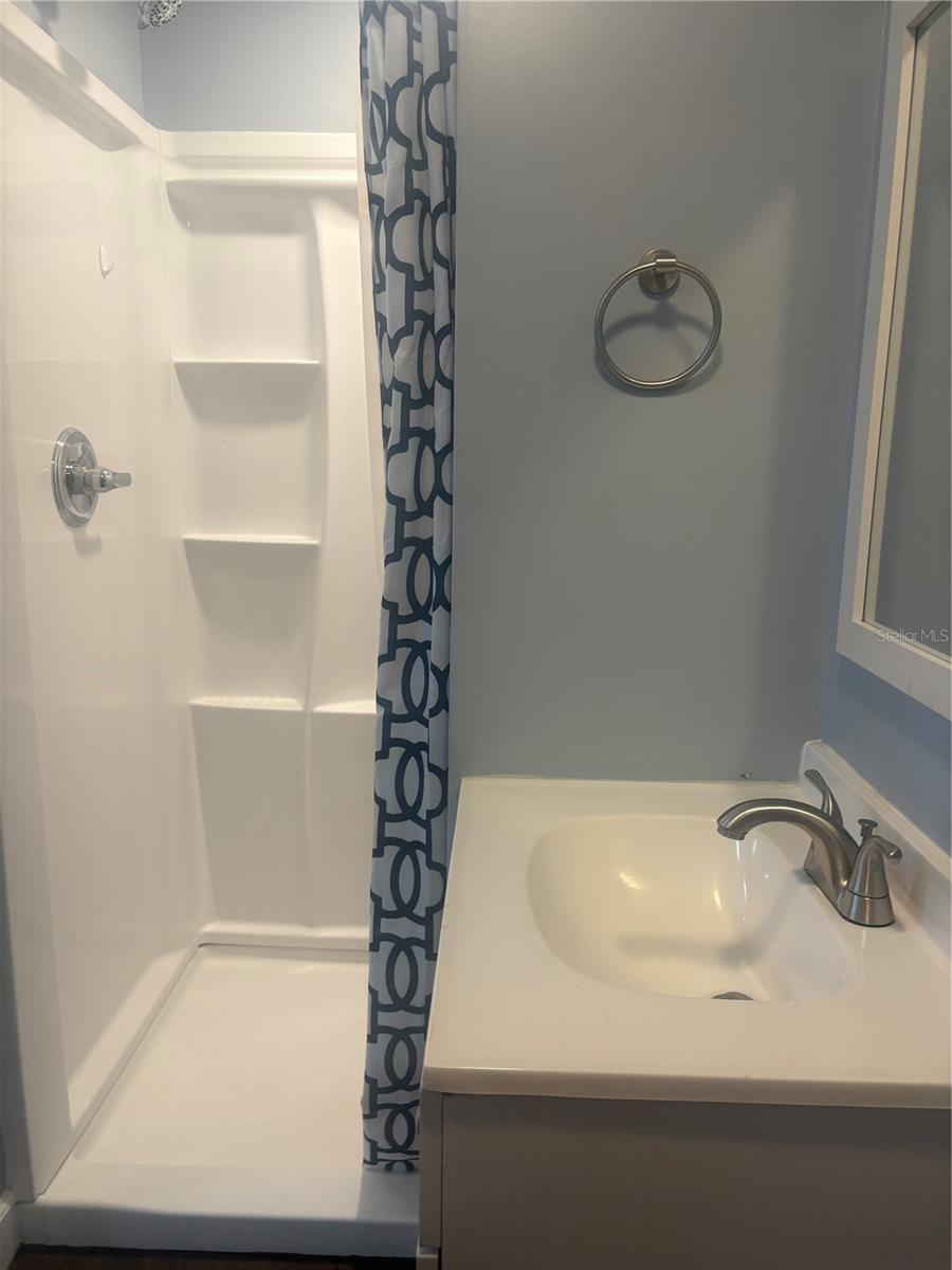 LAKE DRANE PARK - Residential Lease