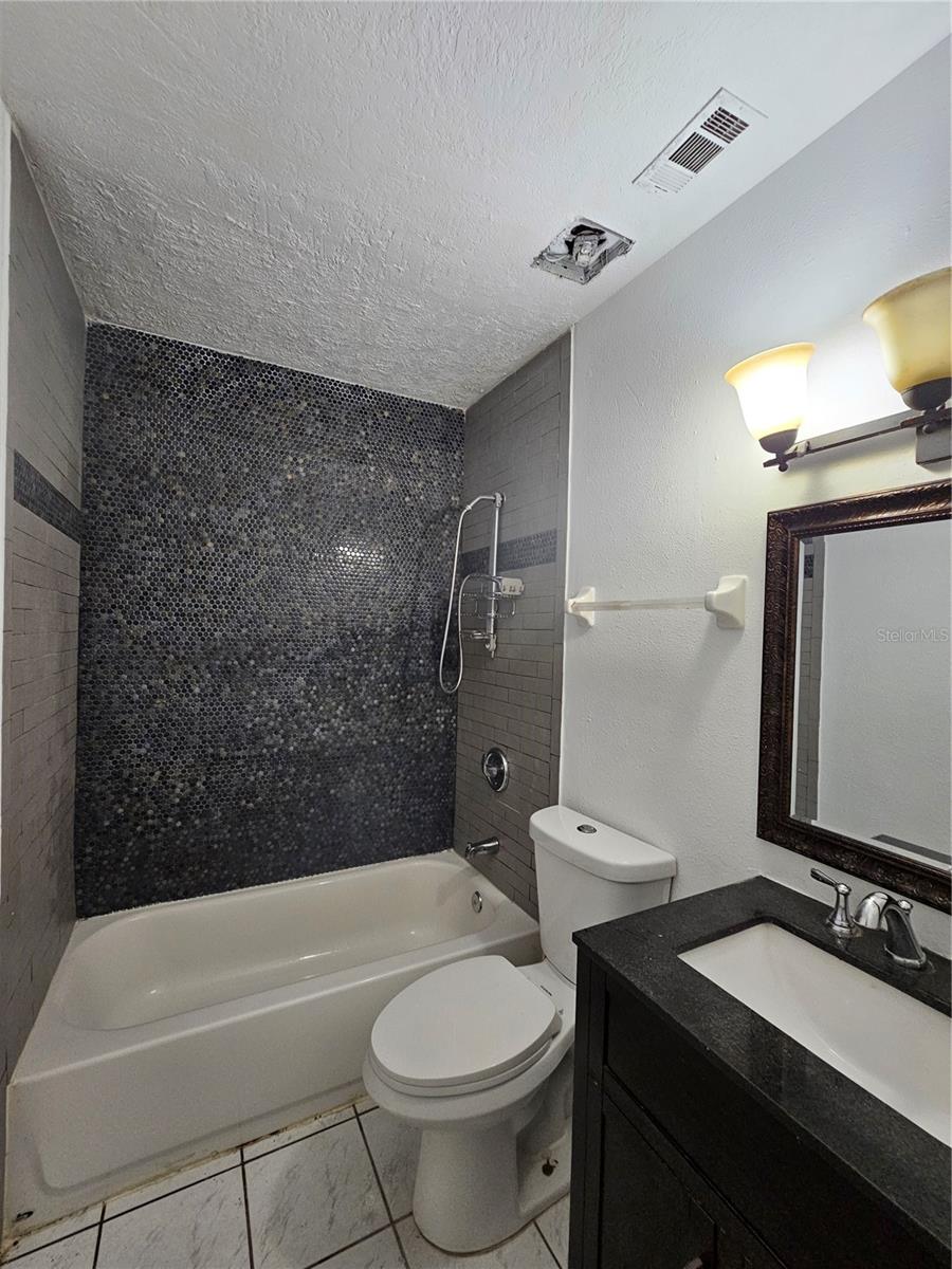 COUNTRY CLUB HEIGHTS UNIT 1 - Residential