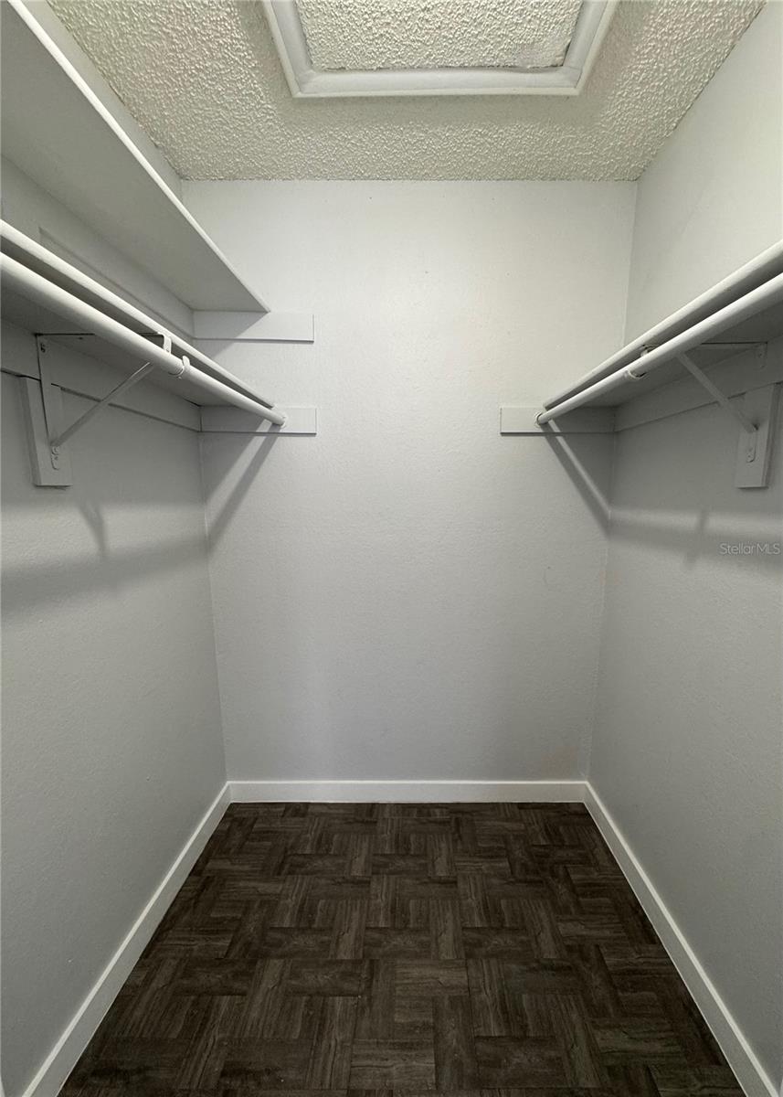 REGENCY GARDENS - Residential