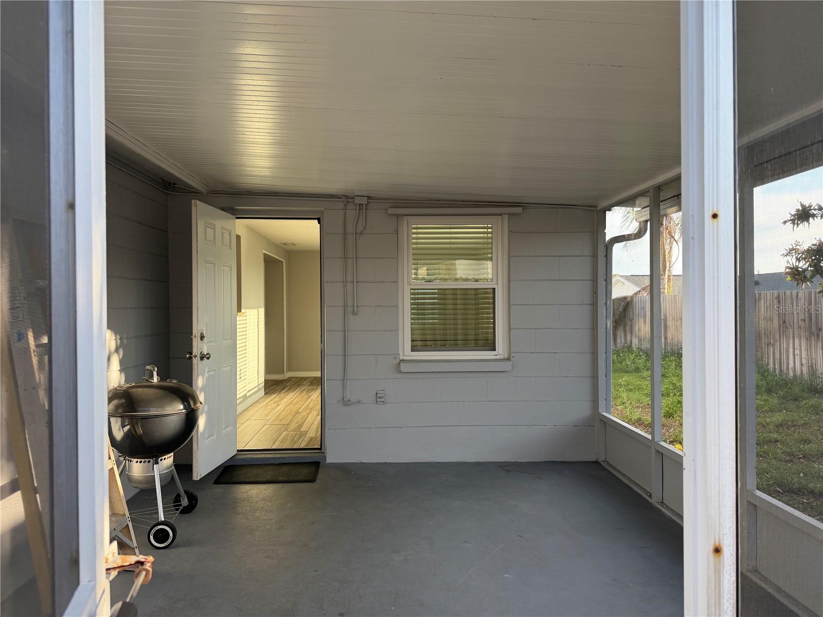 COLONIAL HILLS - Residential Lease