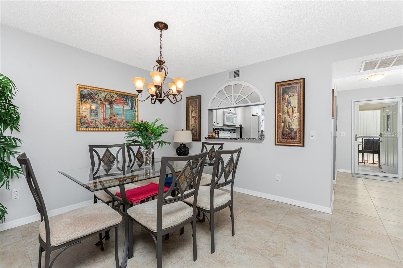 PINE HOLLOW - Residential