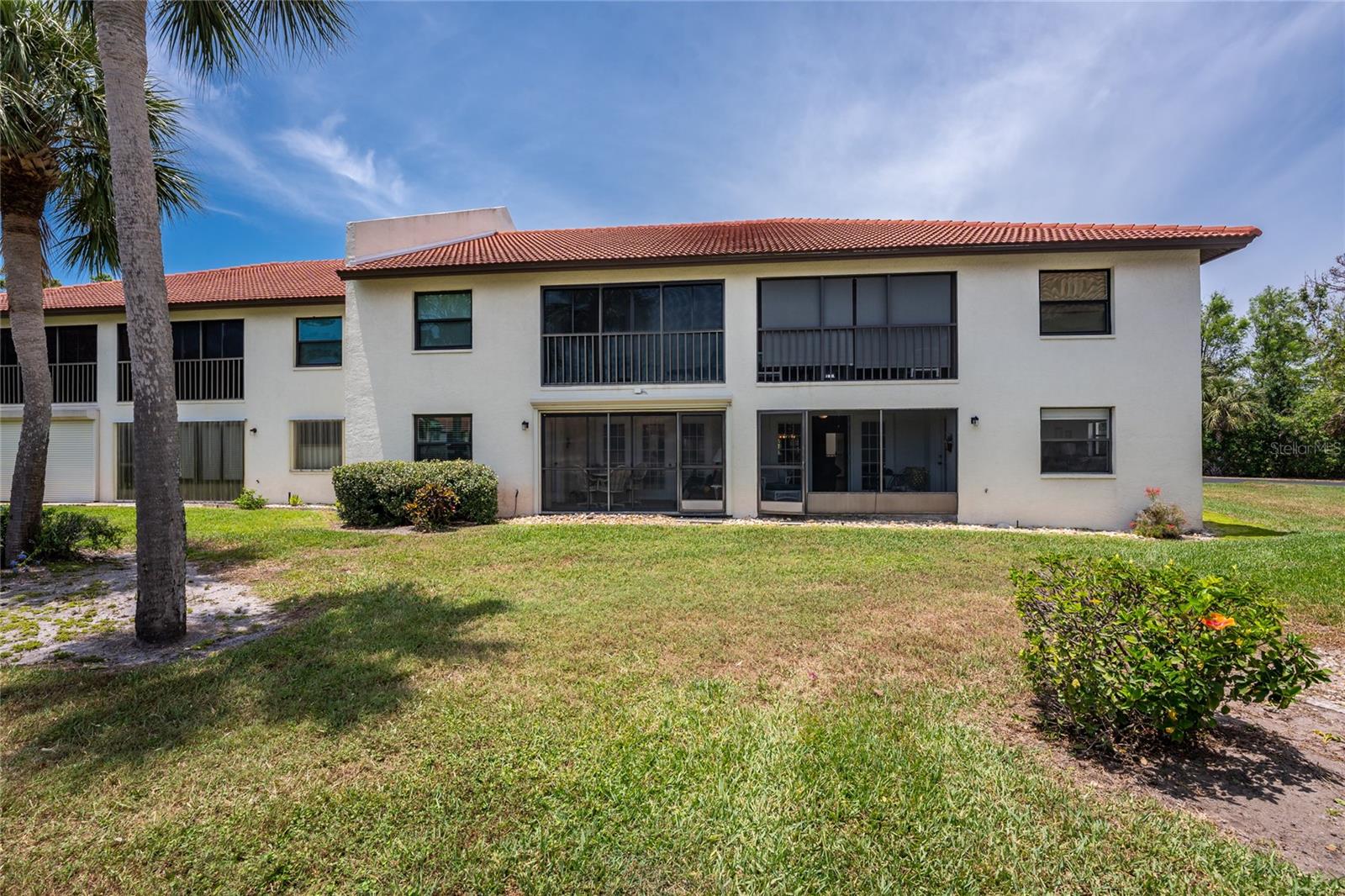PINE HOLLOW - Residential