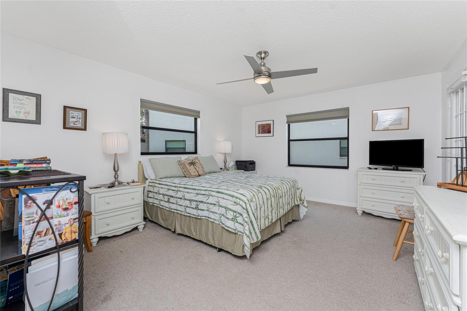 PINE HOLLOW - Residential