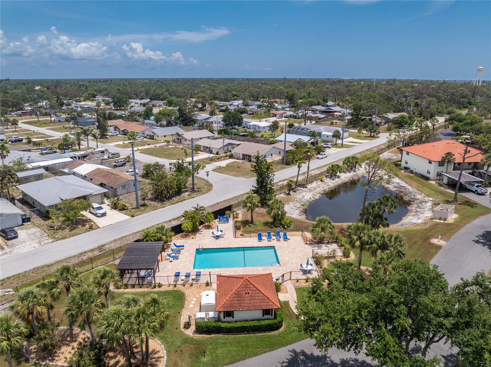 PINE HOLLOW - Residential