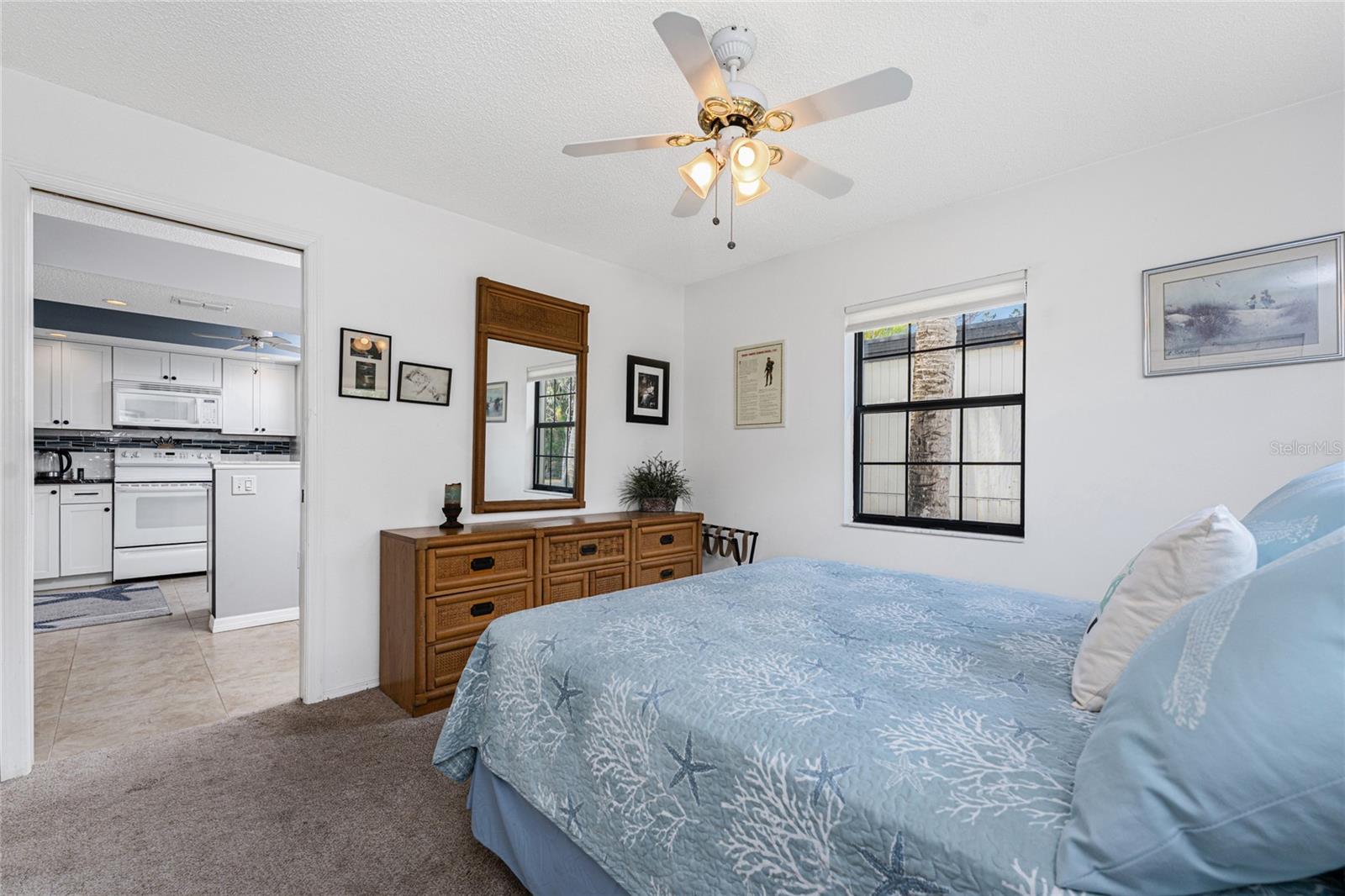 PINE HOLLOW - Residential