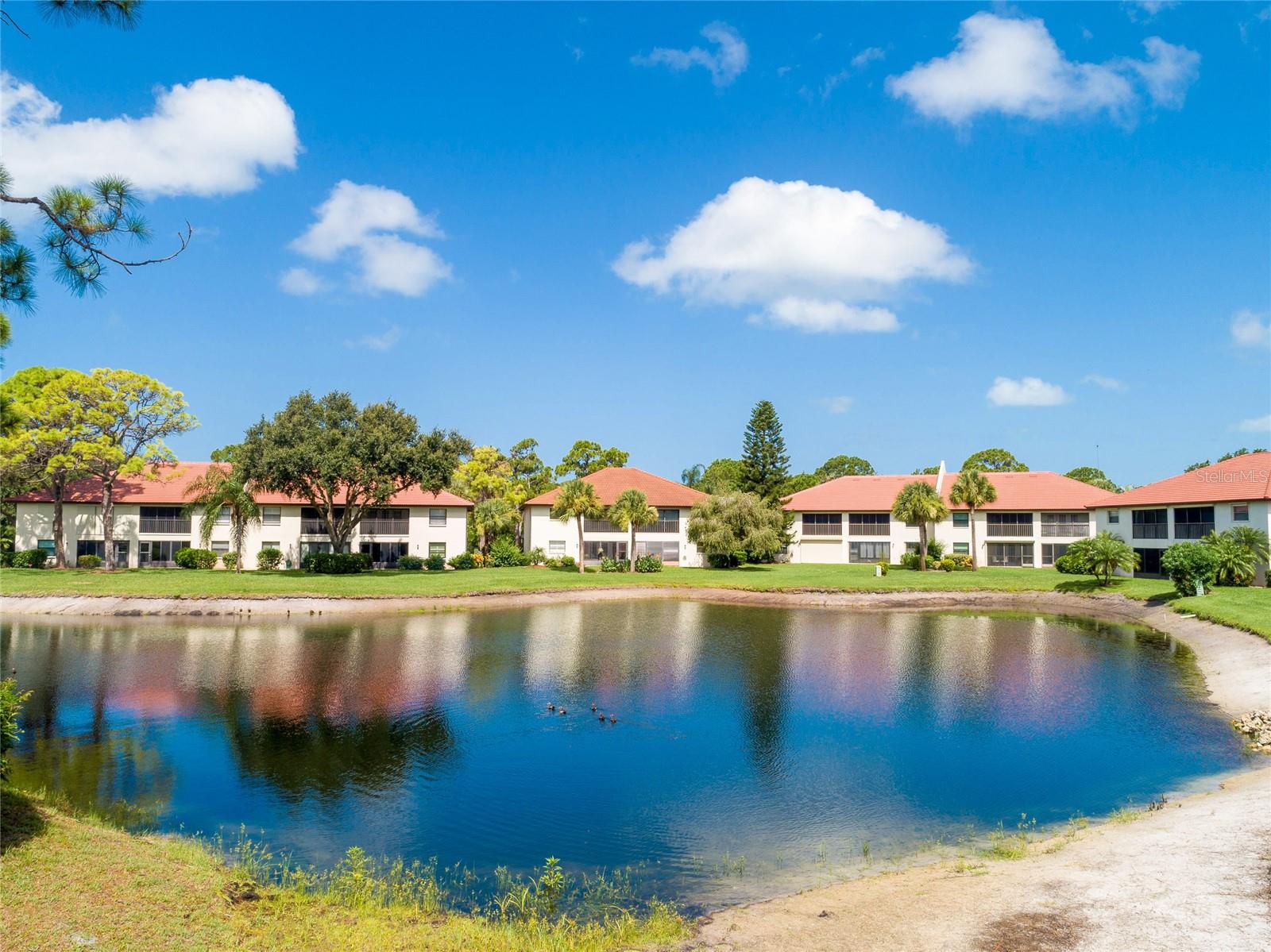 PINE HOLLOW - Residential