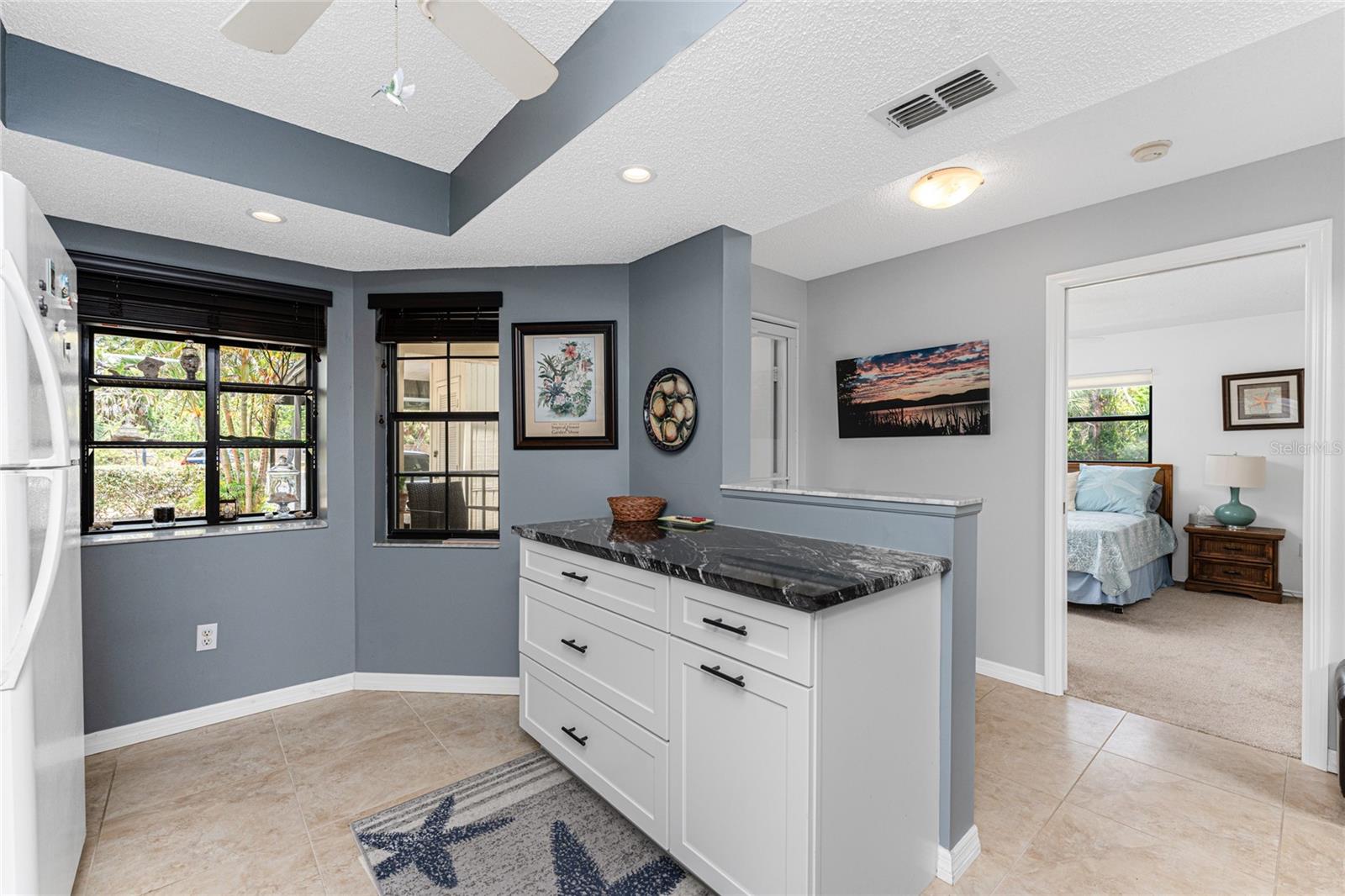 PINE HOLLOW - Residential