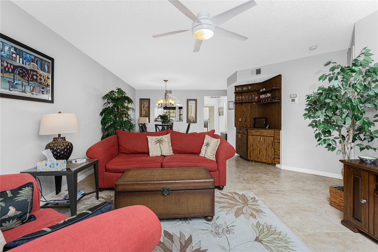 PINE HOLLOW - Residential