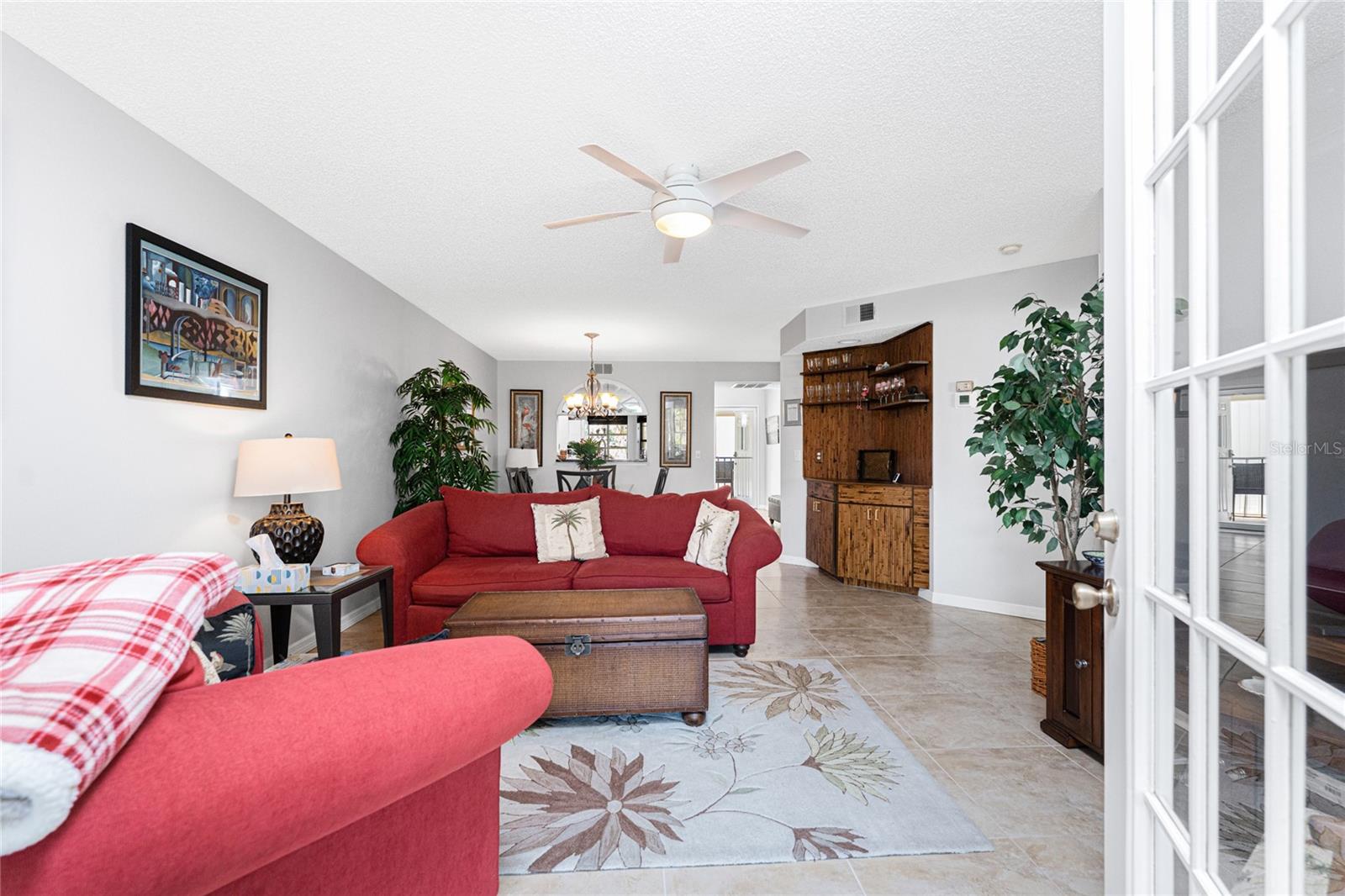 PINE HOLLOW - Residential