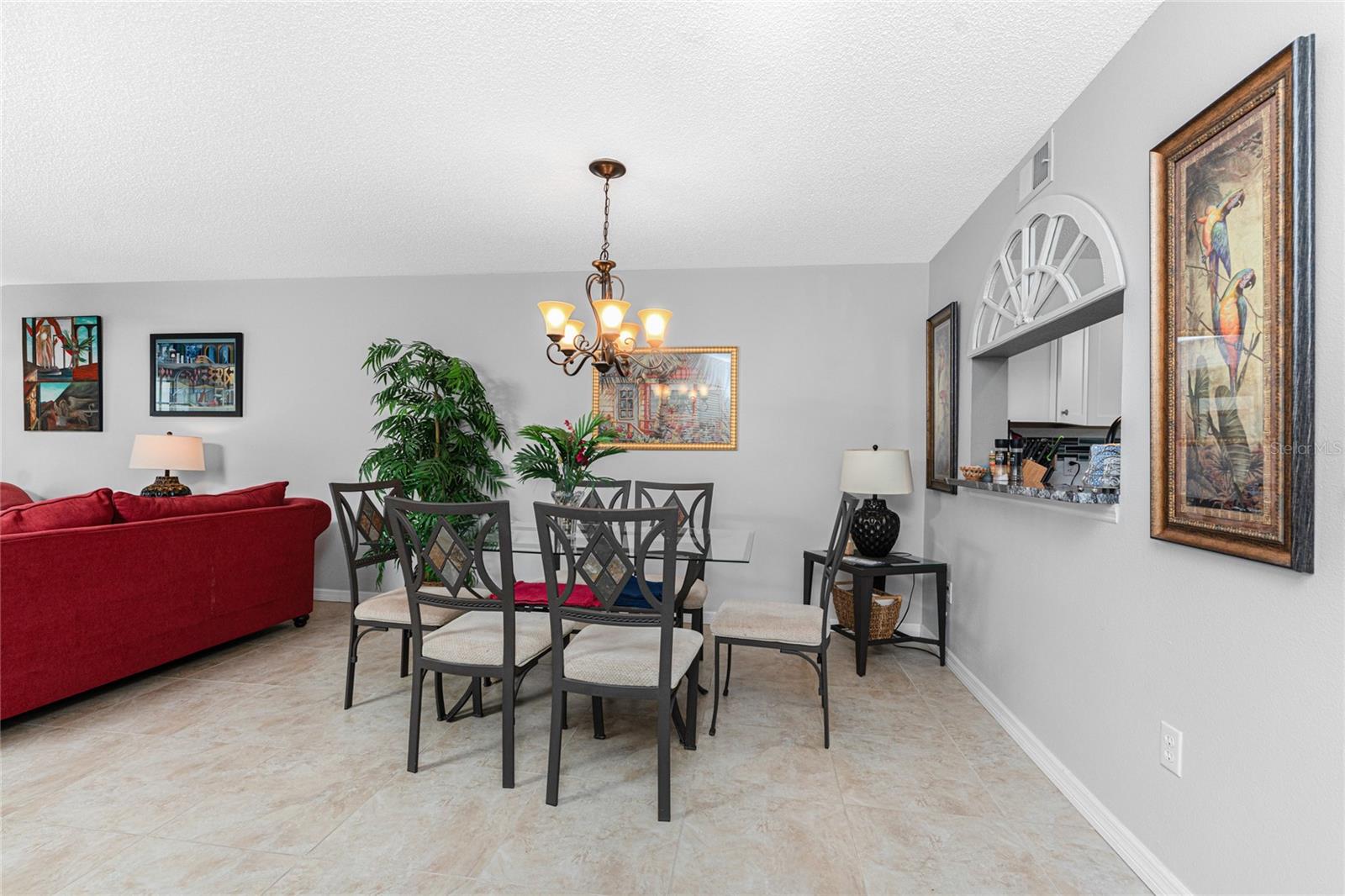 PINE HOLLOW - Residential