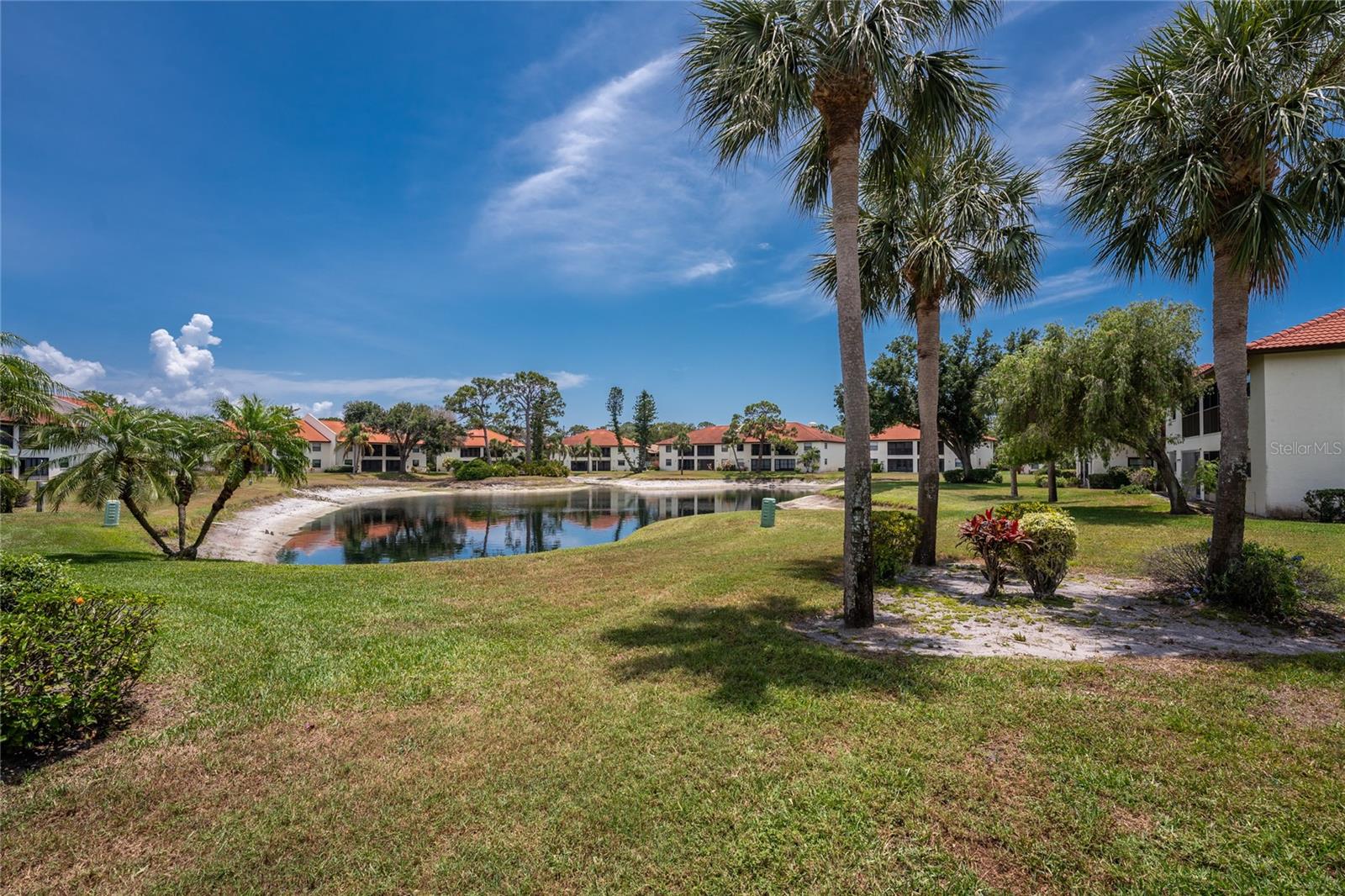PINE HOLLOW - Residential