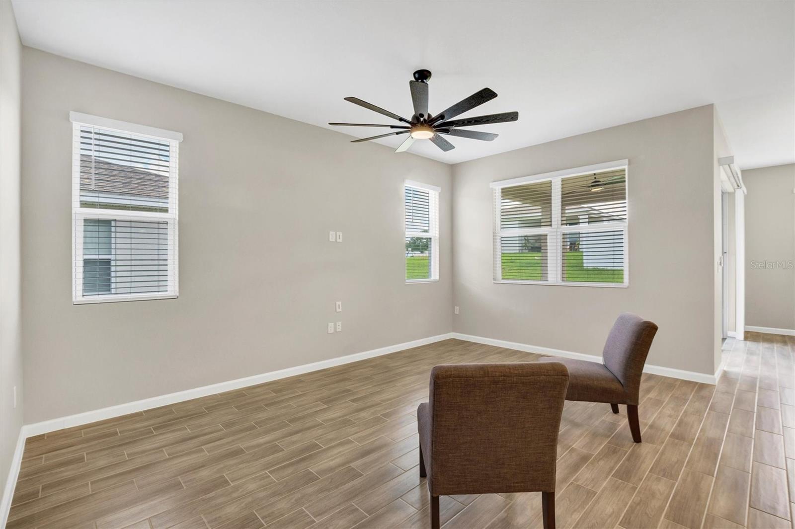 221 HILLTOP BLOOM LOOP