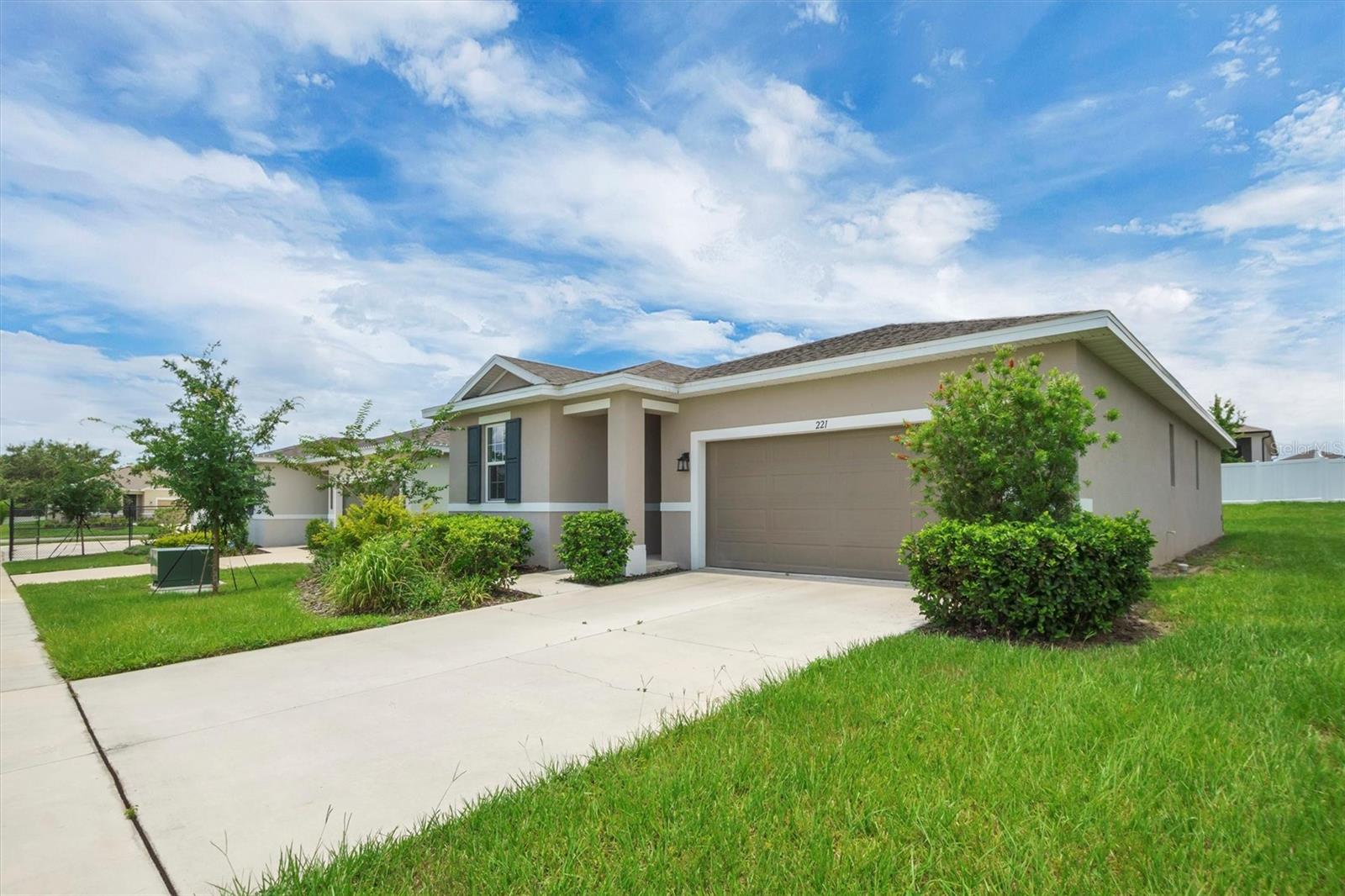 221 HILLTOP BLOOM LOOP