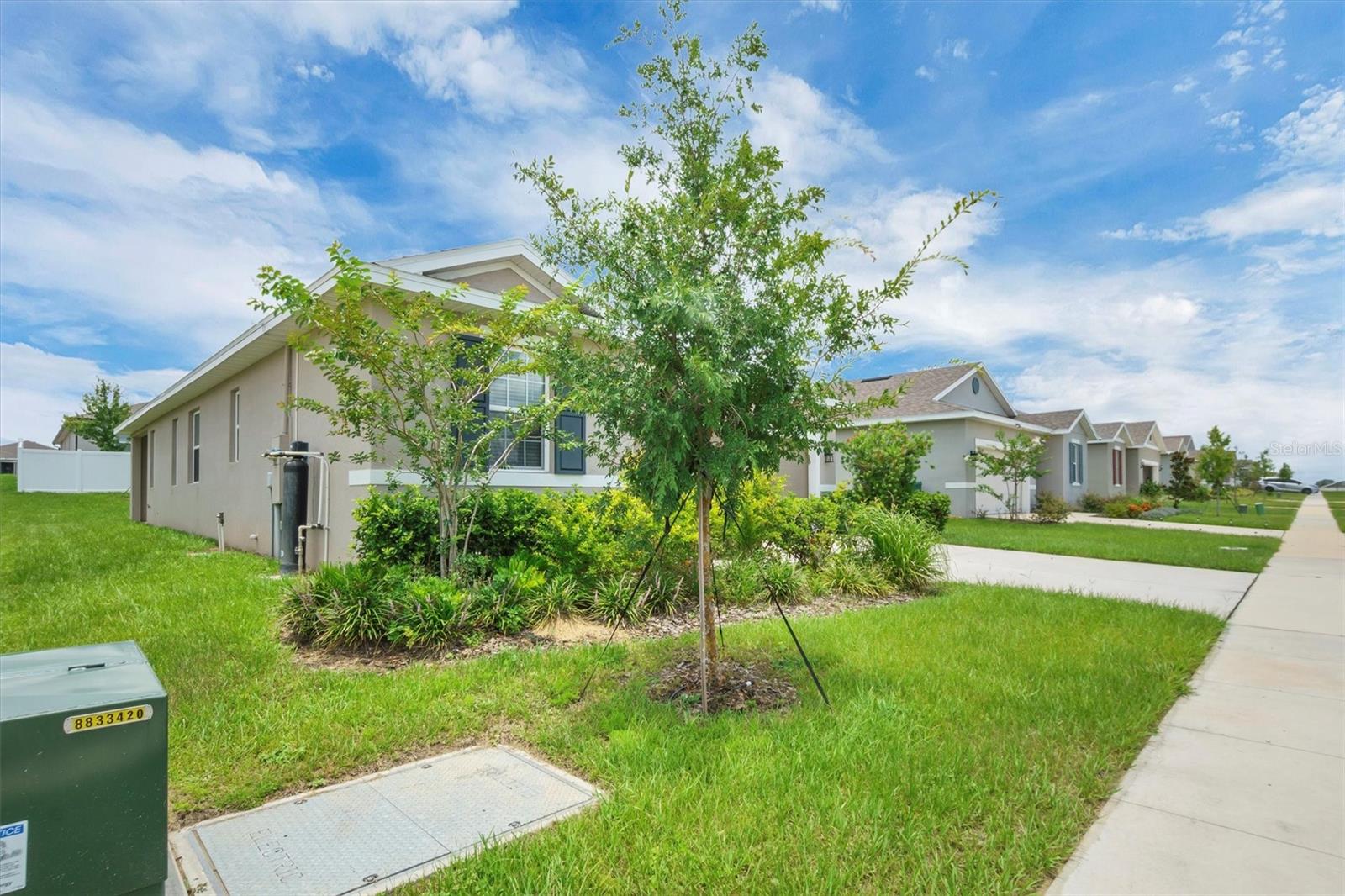 221 HILLTOP BLOOM LOOP