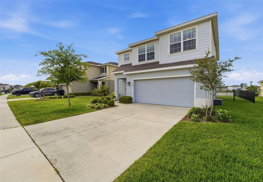 Photo of 11016 Daybreak Glen, Parrish, FL 34219 (MLS # A4688425)