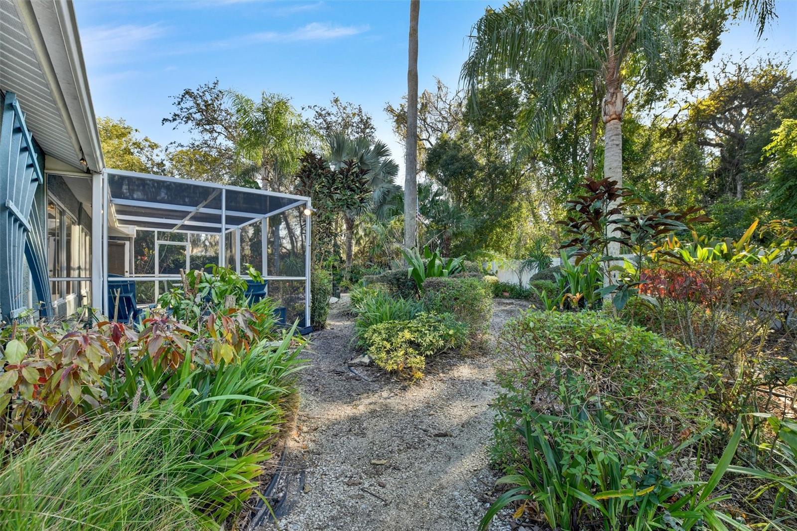 HERITAGE LAKE - Residential