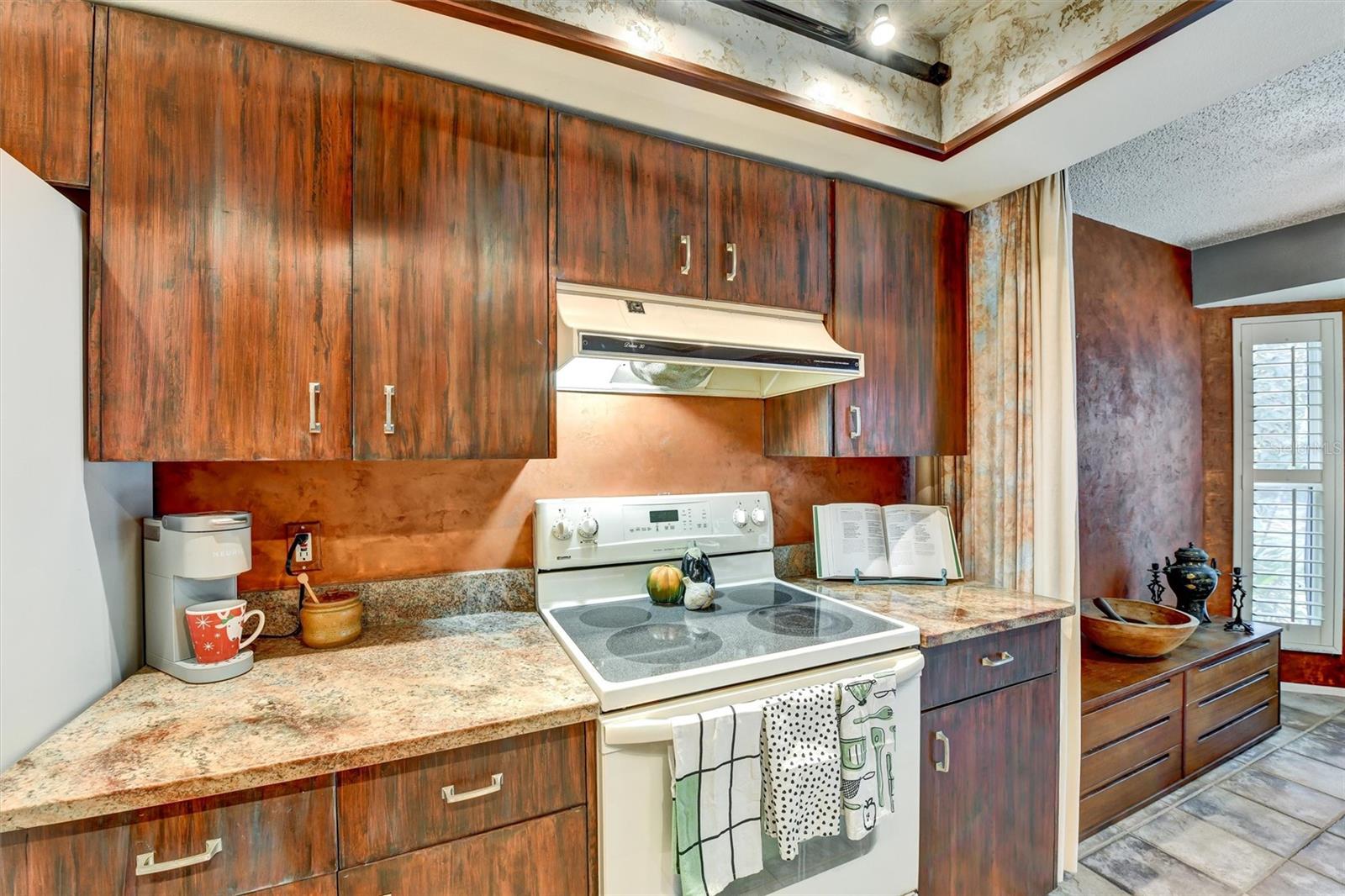 HERITAGE LAKE - Residential