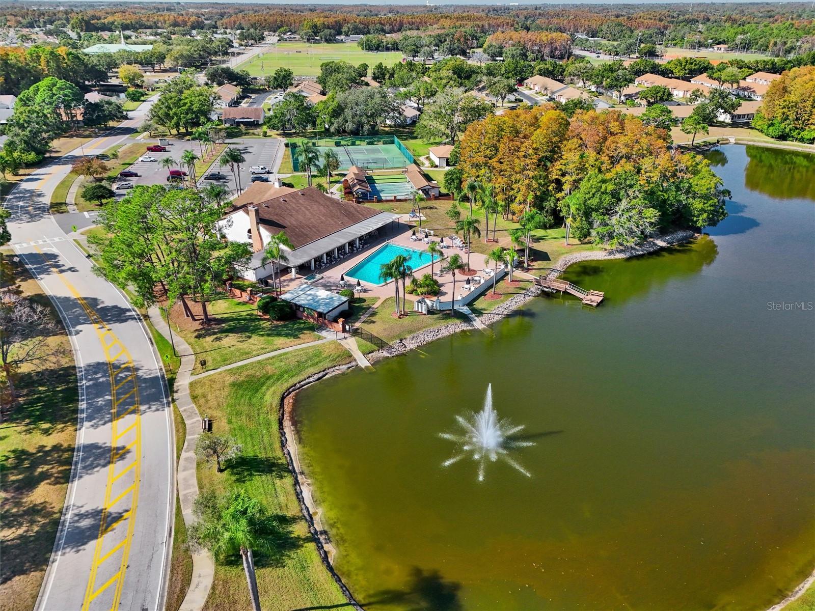 HERITAGE LAKE - Residential