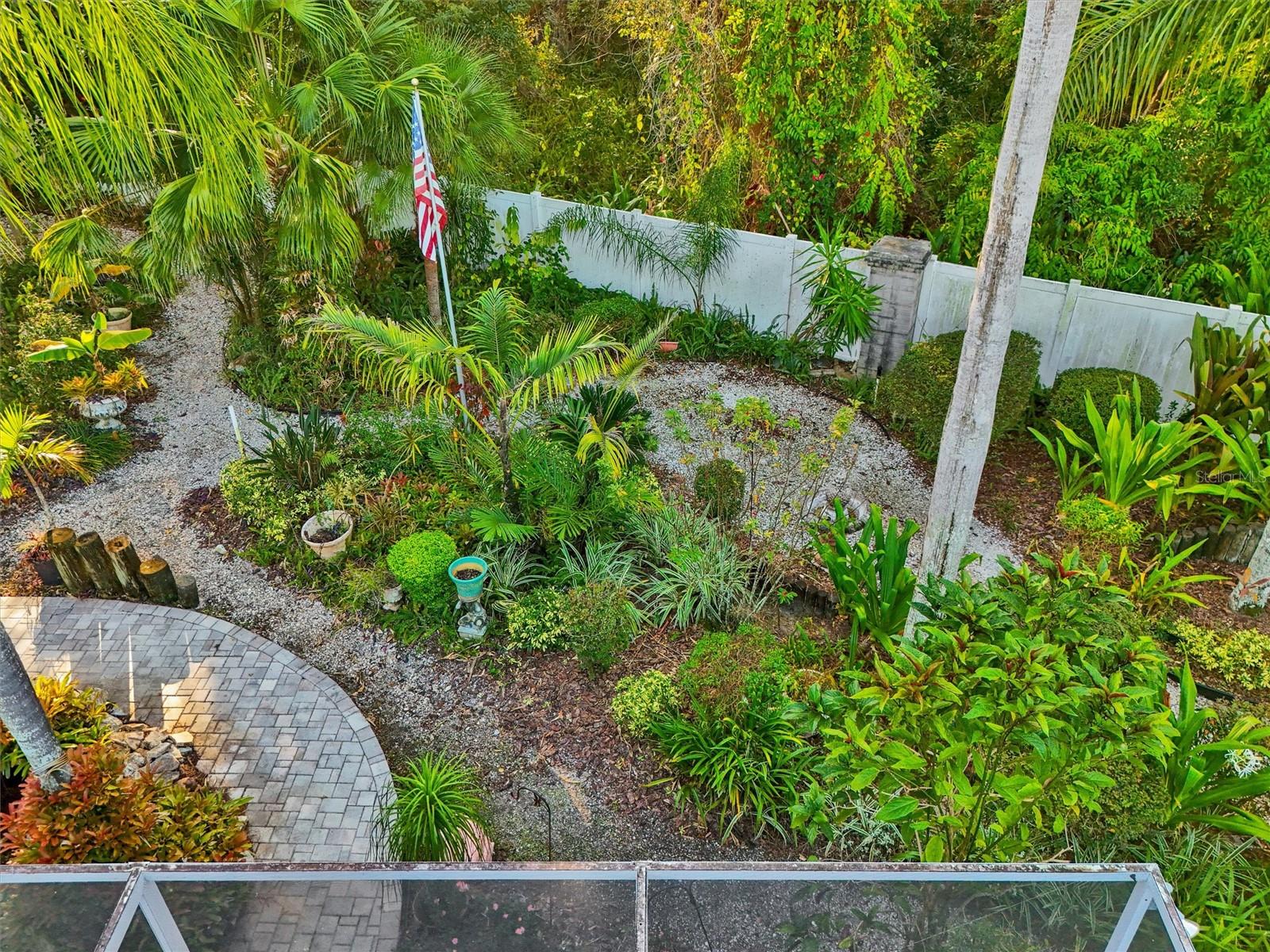 HERITAGE LAKE - Residential