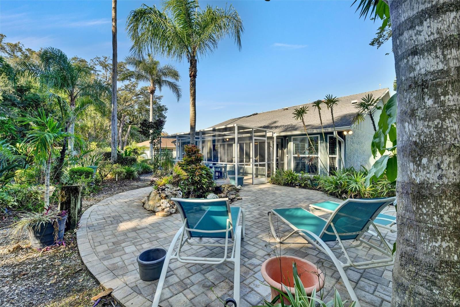 HERITAGE LAKE - Residential