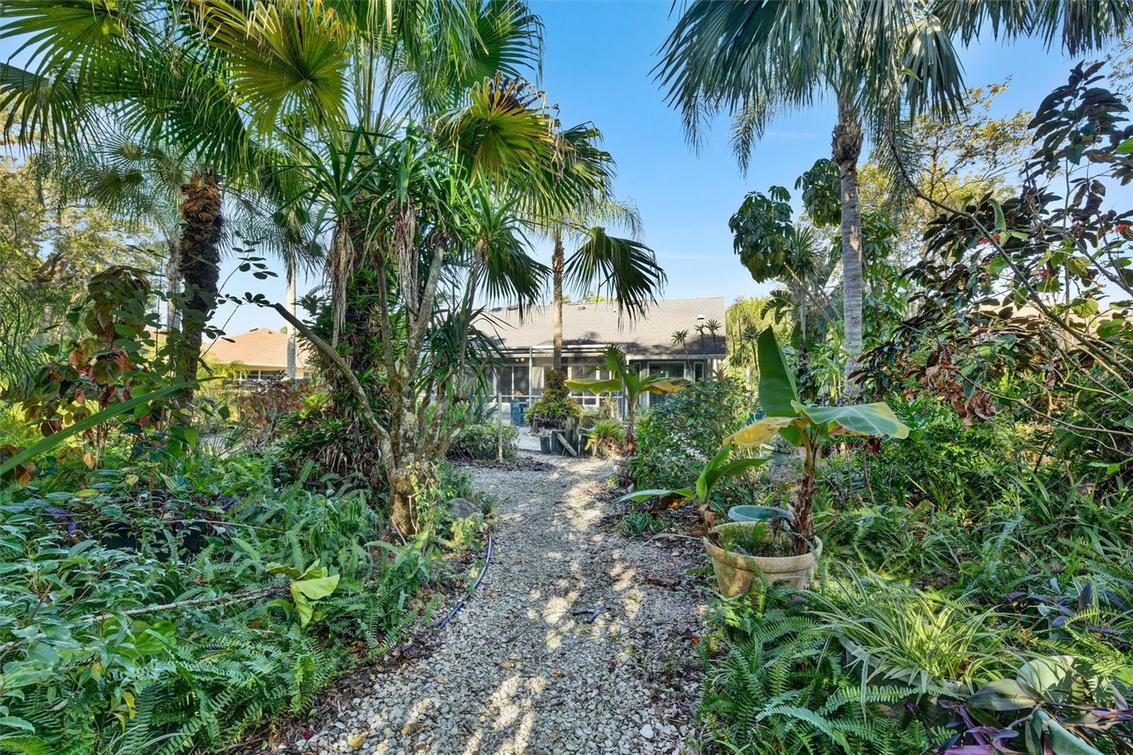 HERITAGE LAKE - Residential