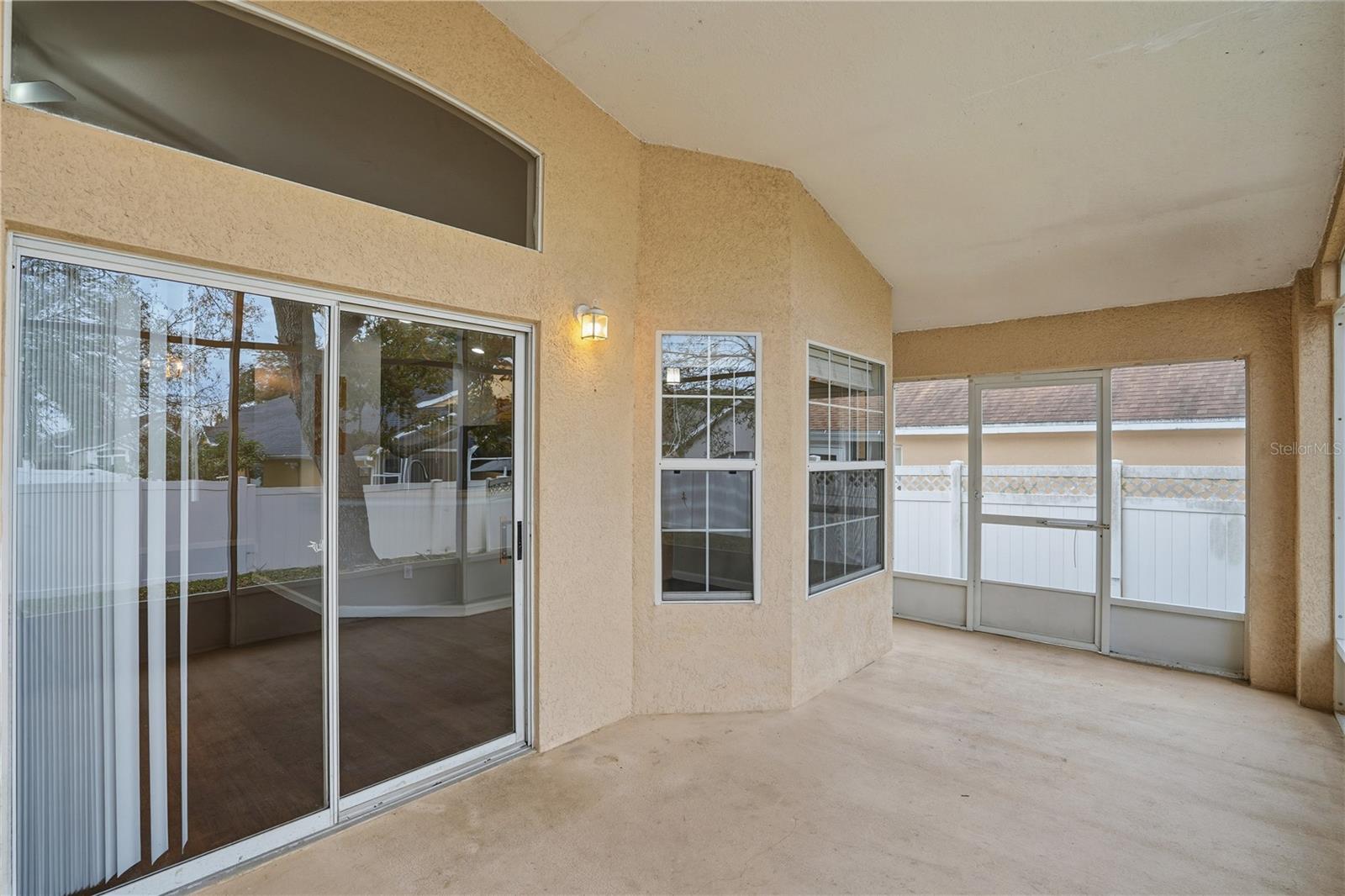 WESTON HILLS SUB - Residential