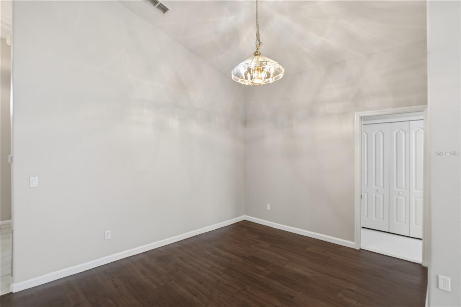 WESTON HILLS SUB - Residential