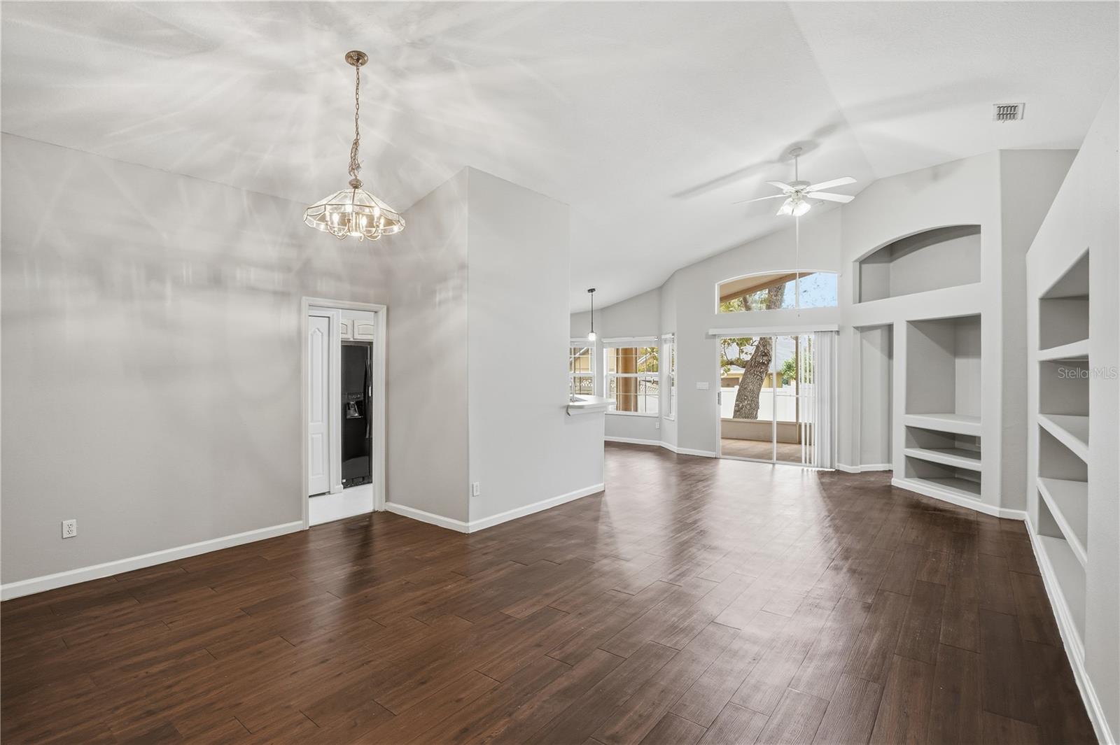 WESTON HILLS SUB - Residential