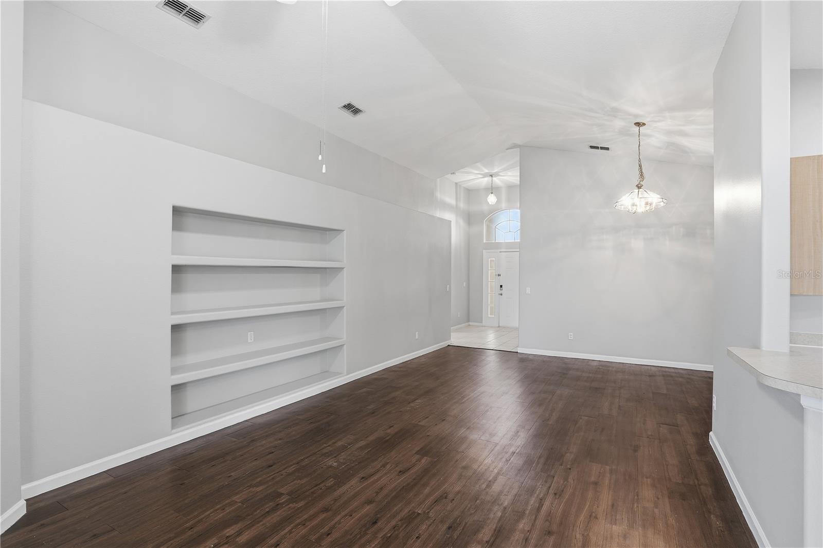 WESTON HILLS SUB - Residential