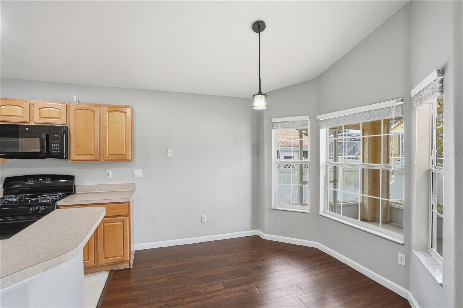 WESTON HILLS SUB - Residential