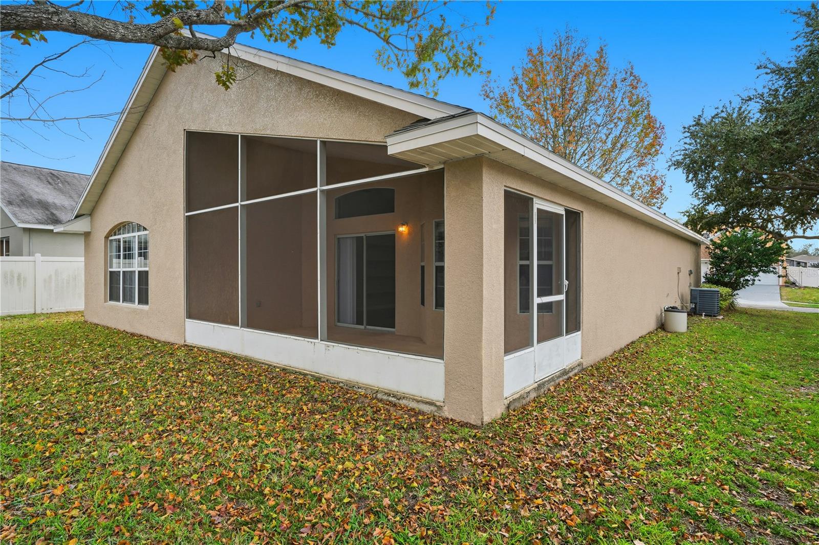 WESTON HILLS SUB - Residential