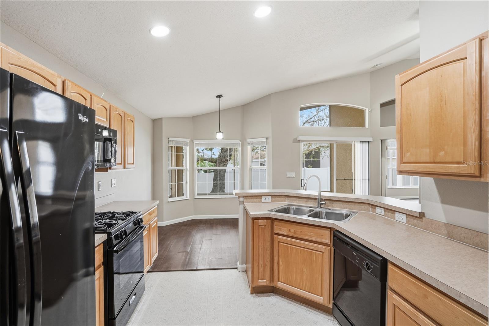 WESTON HILLS SUB - Residential